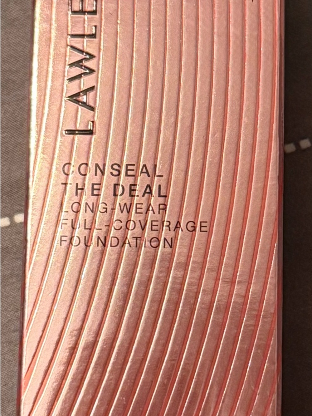 Nwt lawless conceal the deal foundation jn Sunlight